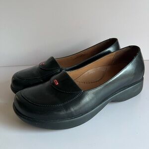 Dansko Desiree Black Leather Slip on Loafer size 39